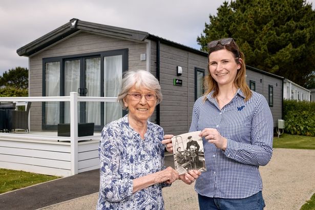Jean Morris and Willerby’s marketing manager April Court enjoyed a tour of a modern Willerby holiday home while sharing stories of Willerby’s journey over the years