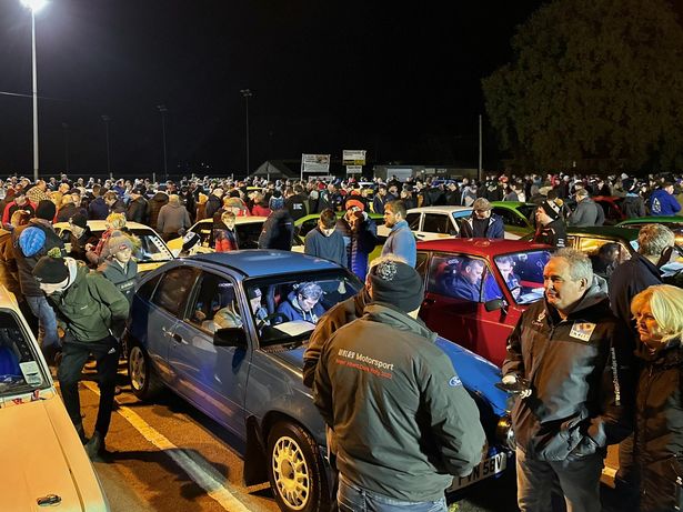 Rali Cilwendeg draws large crowds, despite being held overnight.
