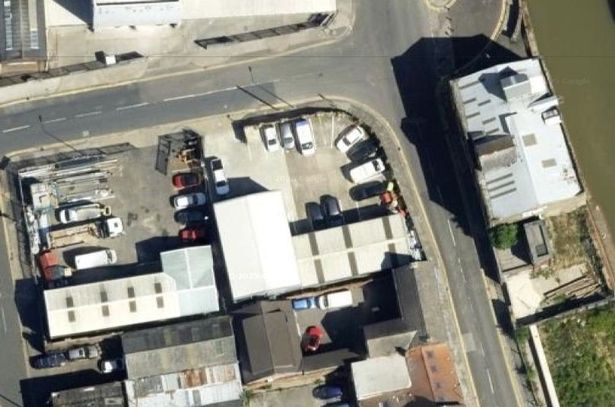 The site is accessible from Scott Street