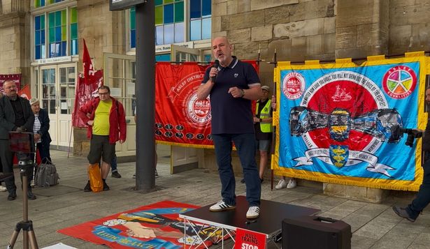 Mick Whelan, ASLEF General Secretary, speaking at the event