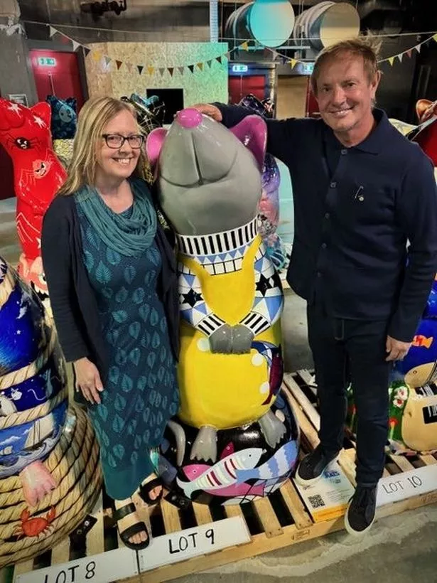 Humber Star rat with artist Carol Reynoldson and Tim Rose