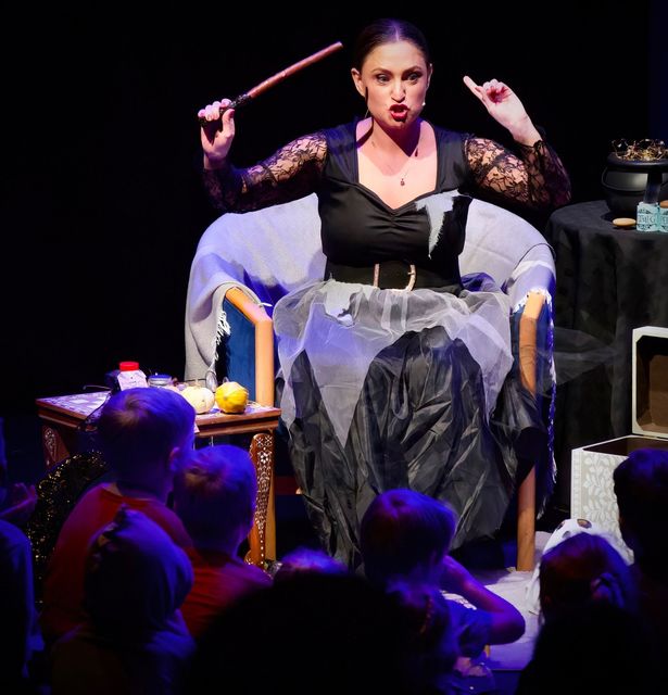 Spooky storytime with Hannah Levy