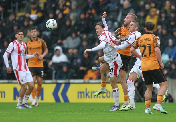 Oli McBurnie in action for Hull City during the 3-1 win over Southampton 