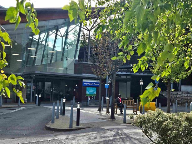 Queen's Centre, Castle Hill Hospital