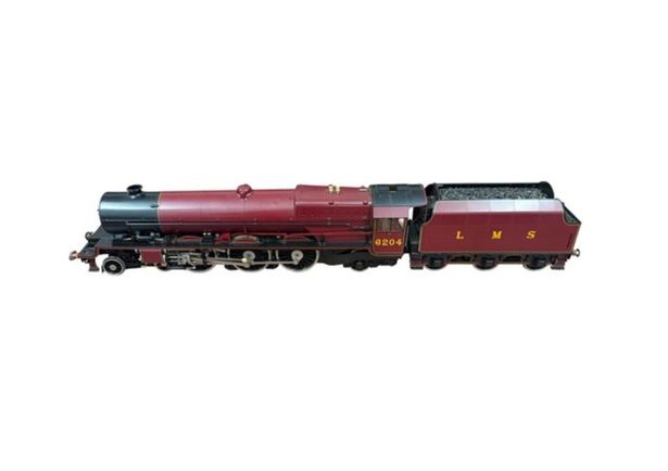 The Finescale 0 Gauge LMS 'Princess' class 4-6-2 Locomotive and Tender by Lee Marsh Models, made in S.Korea for Lee Marsh, estimated to fetch between £800 and £1,000.