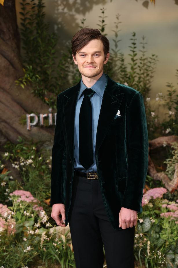 Robert Aramayo attends The Lord of the Rings: The Rings of Power World Premiere at Odeon Luxe Leicester Square on August 30, 2022