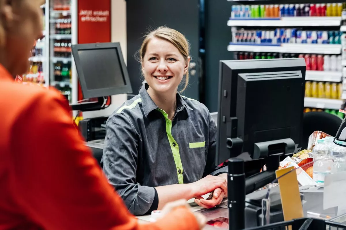 Supermarket cashier