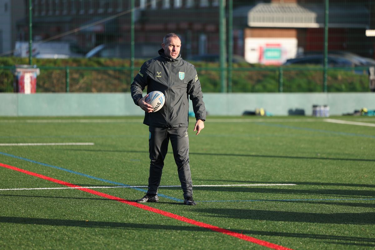 Ex-Huddersfield and Salford boss Ian Watson has joined Hull KR.