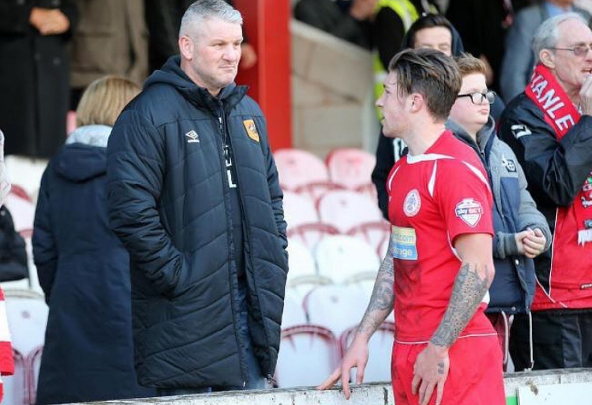 Dean Windass speaks with son Josh after an Accrington Stanley fixture in 2016