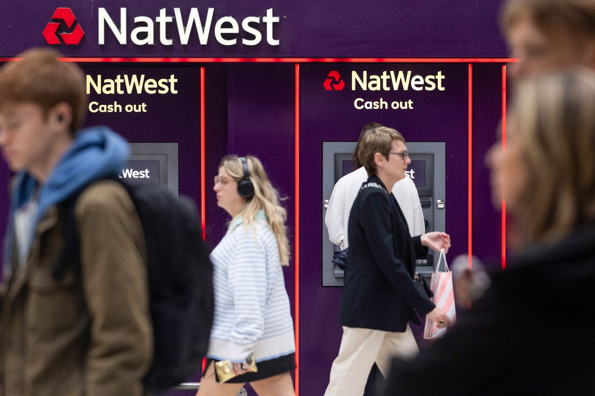The DWP has warned people that payment dates for benefits will be changing over Xmas