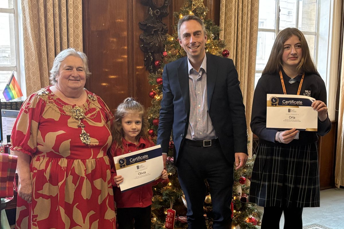 From left, Lord Mayor of Hull Councillor Cheryl Payne, Olivia, of Thanet Primary School, leader of Hull City Council Councillor Mike Ross, Orla, of St Marys College