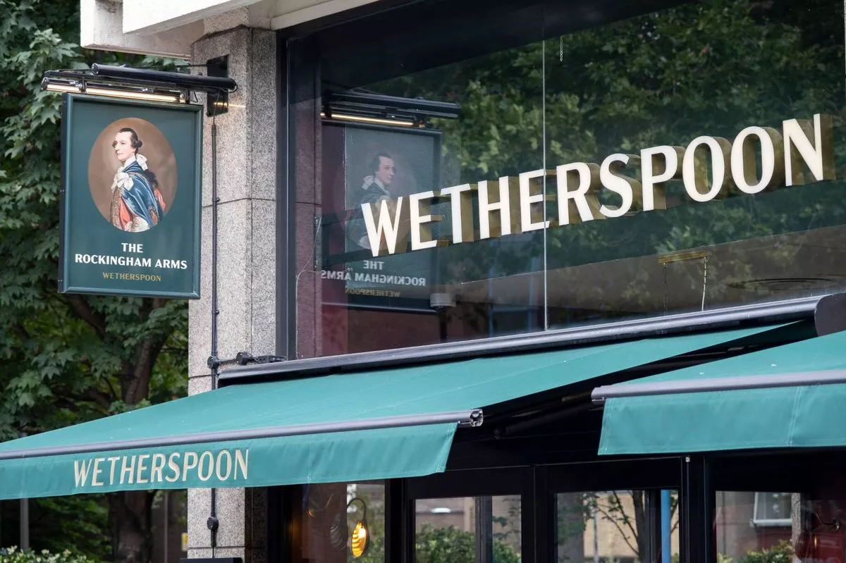 Wetherspoons pub The Rockingham Arms at Elephant and Castle