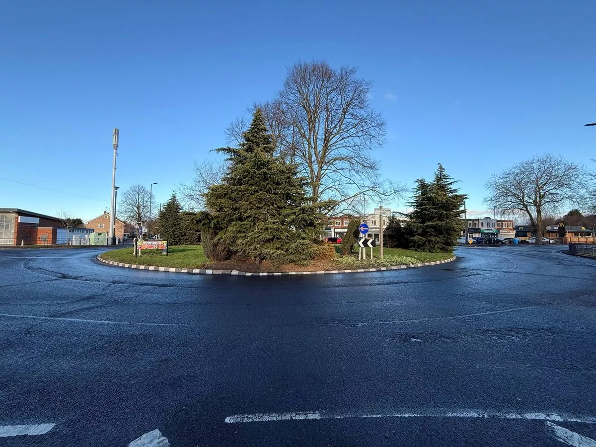 The Cottingham Road and Hall Road roundabout