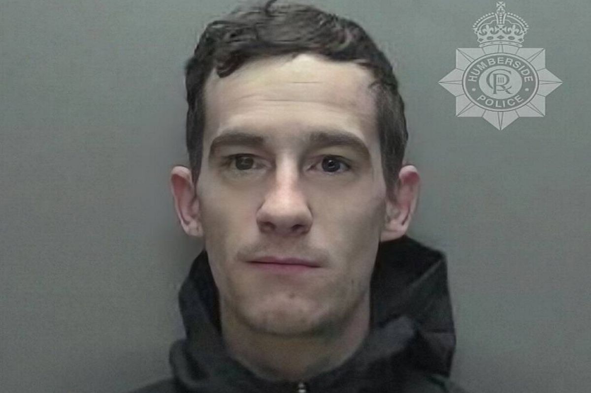 Arron Stuart admitted dangerous driving, damaging a garage and a car, having no insurance and driving without a licenc