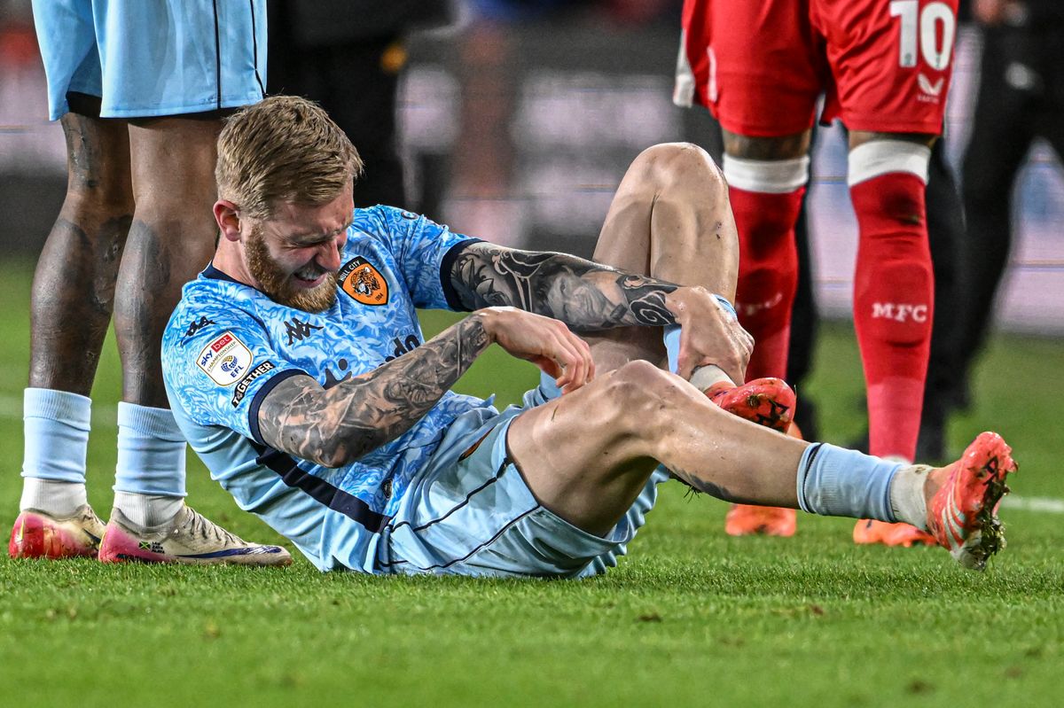 Oli McBurnie is one of the Hull City players who has missed a chunk of the season