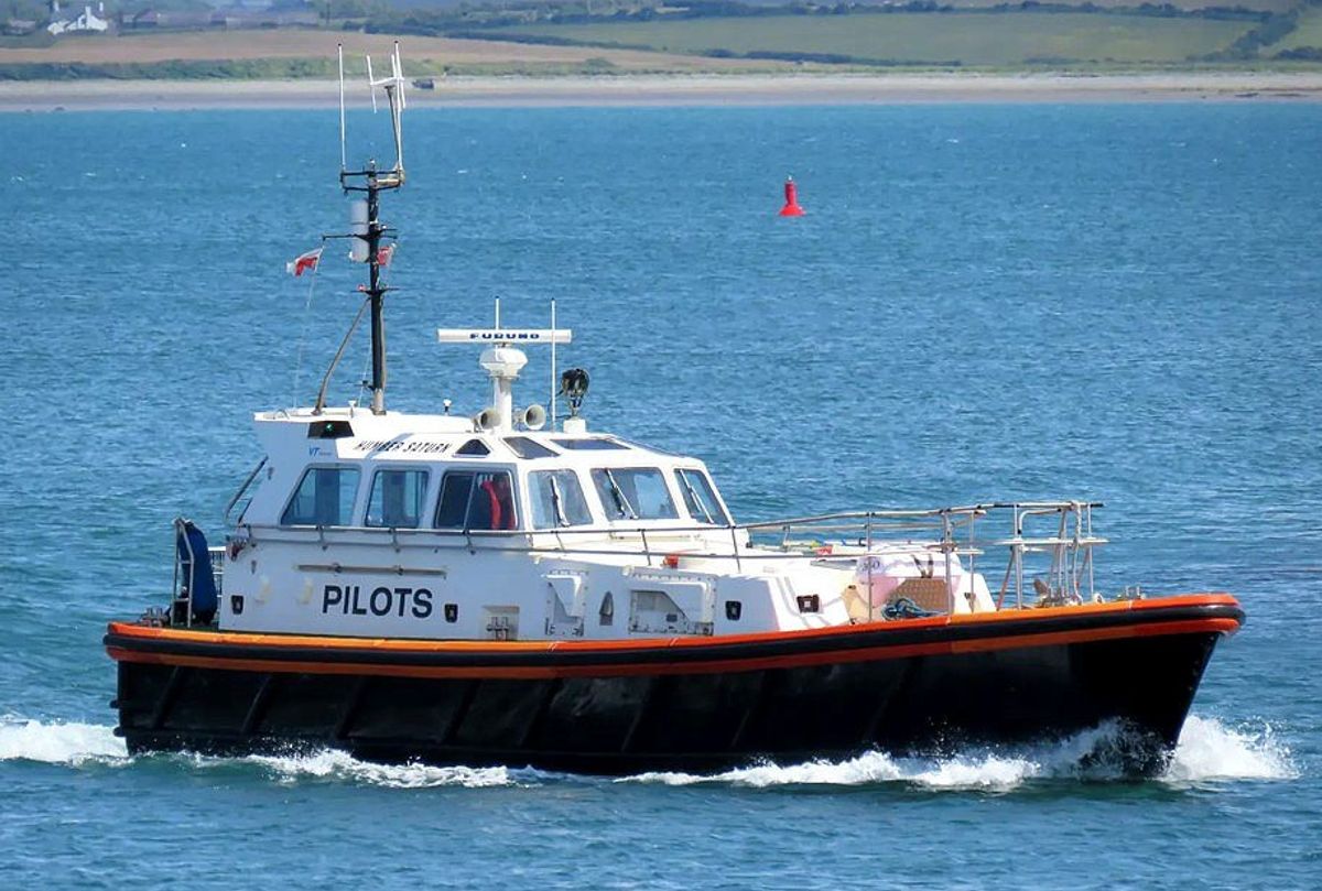 Humber Saturn, a Humber Pilot vessel