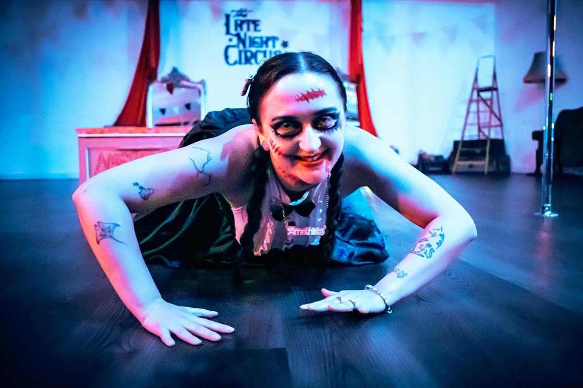 Amethisté Allustria Amor in a Halloween performance