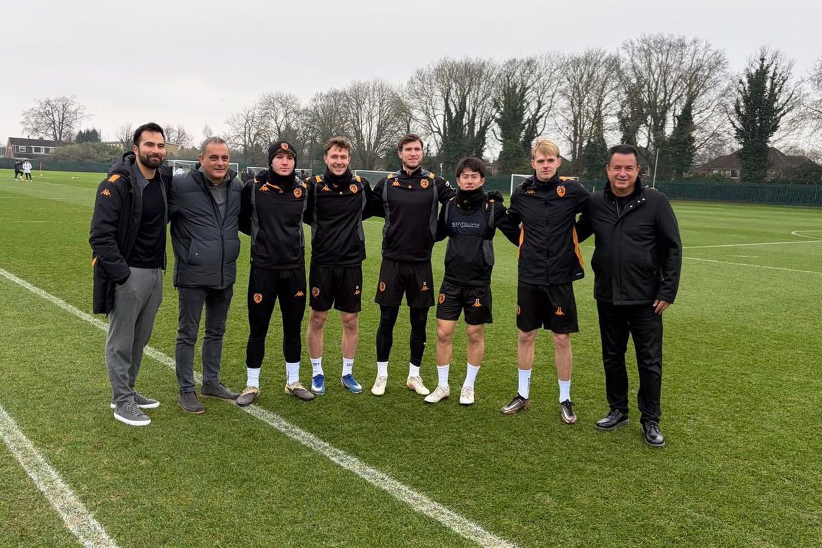 Acun Ilicali, Jared Dublin and Mustapha Yokes with Hull City's five January signings