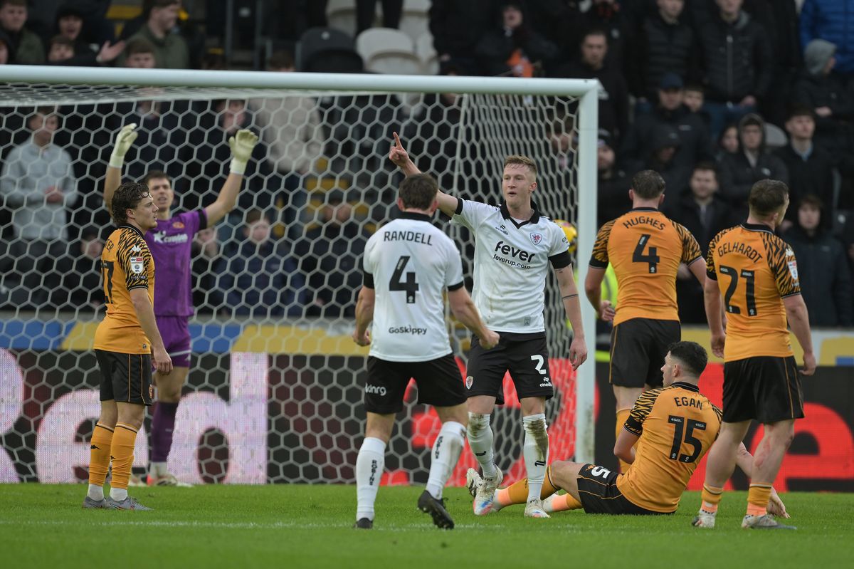 Hull City's defensive problems reared their head against Bristol City