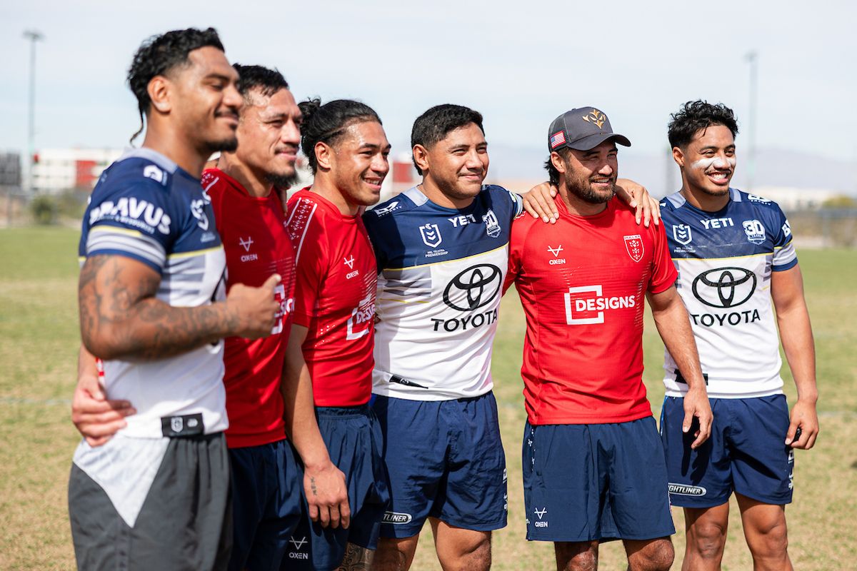 Hull KR and North Queensland Cowboys joint training session - Peta Hiku, Tom Amone, Sauaso Sue
