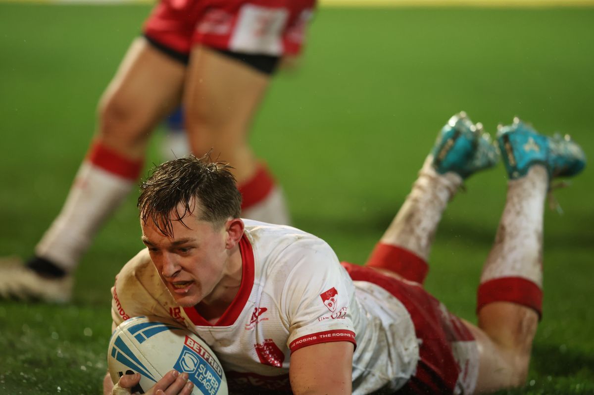 Jack Broadbent scores in Hull KR's Challenge Cup third round win over Lock Lane.