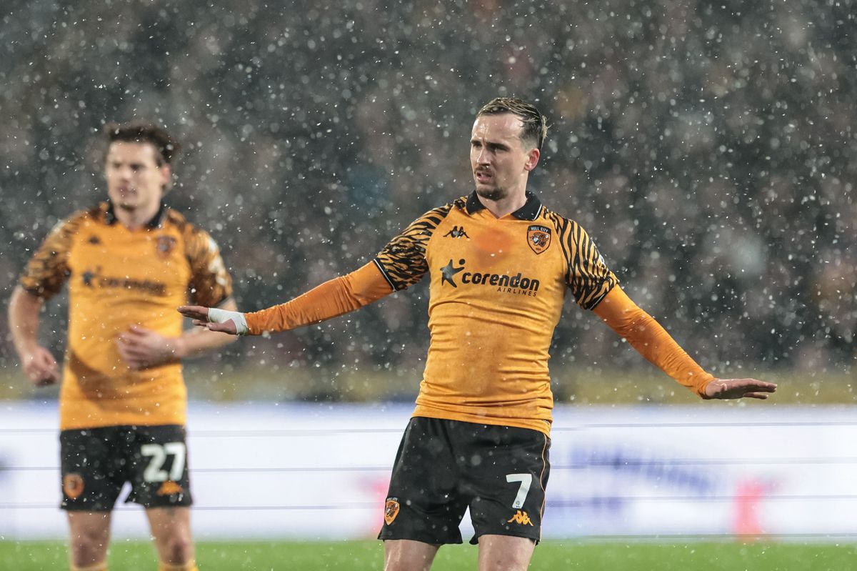 Liam Millar in action for Hull City against Chelsea