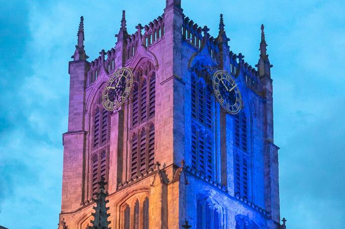Hull Minister was lit up to raise awareness of baby loss
