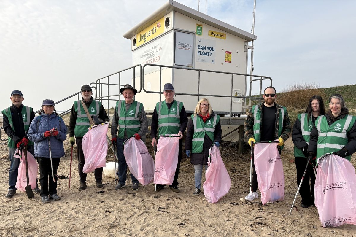 Green Party Bridlington South Beach clean up