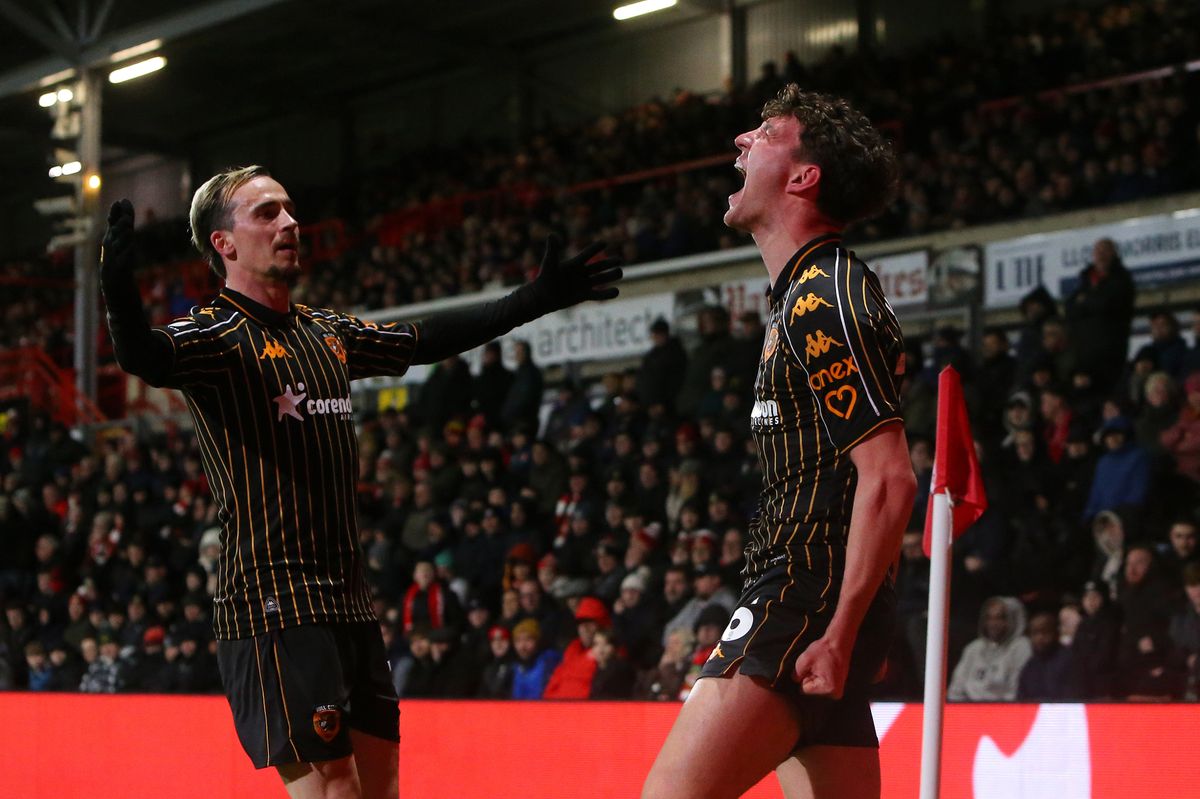Lewis Koumas of Hull City celebrates scoring