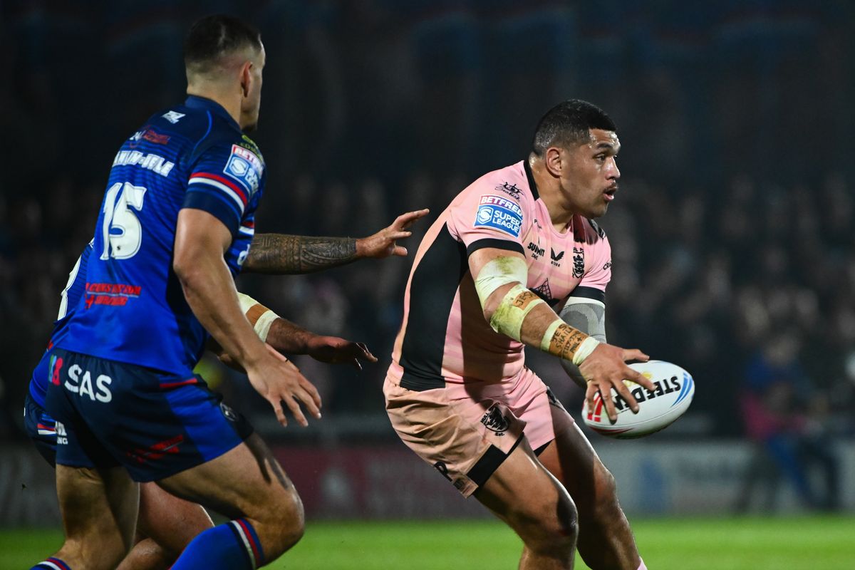 Hull FC loose-forward John Asiata.