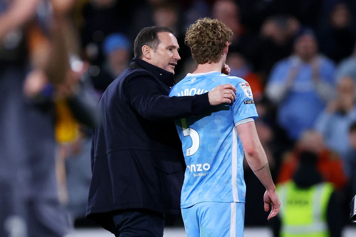 Frank Lampard with matchwinner Jack Rudoni after the win over Derby County 