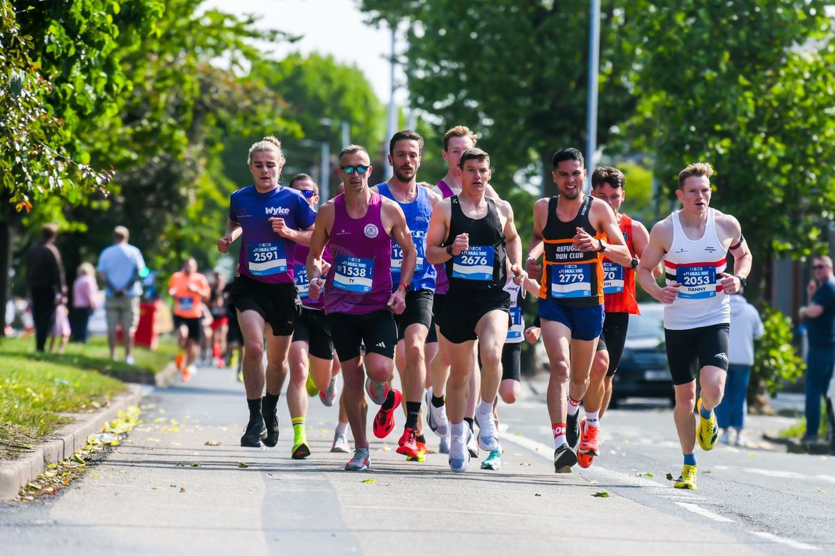 Runners at the 2025 INEOS Hull 10k