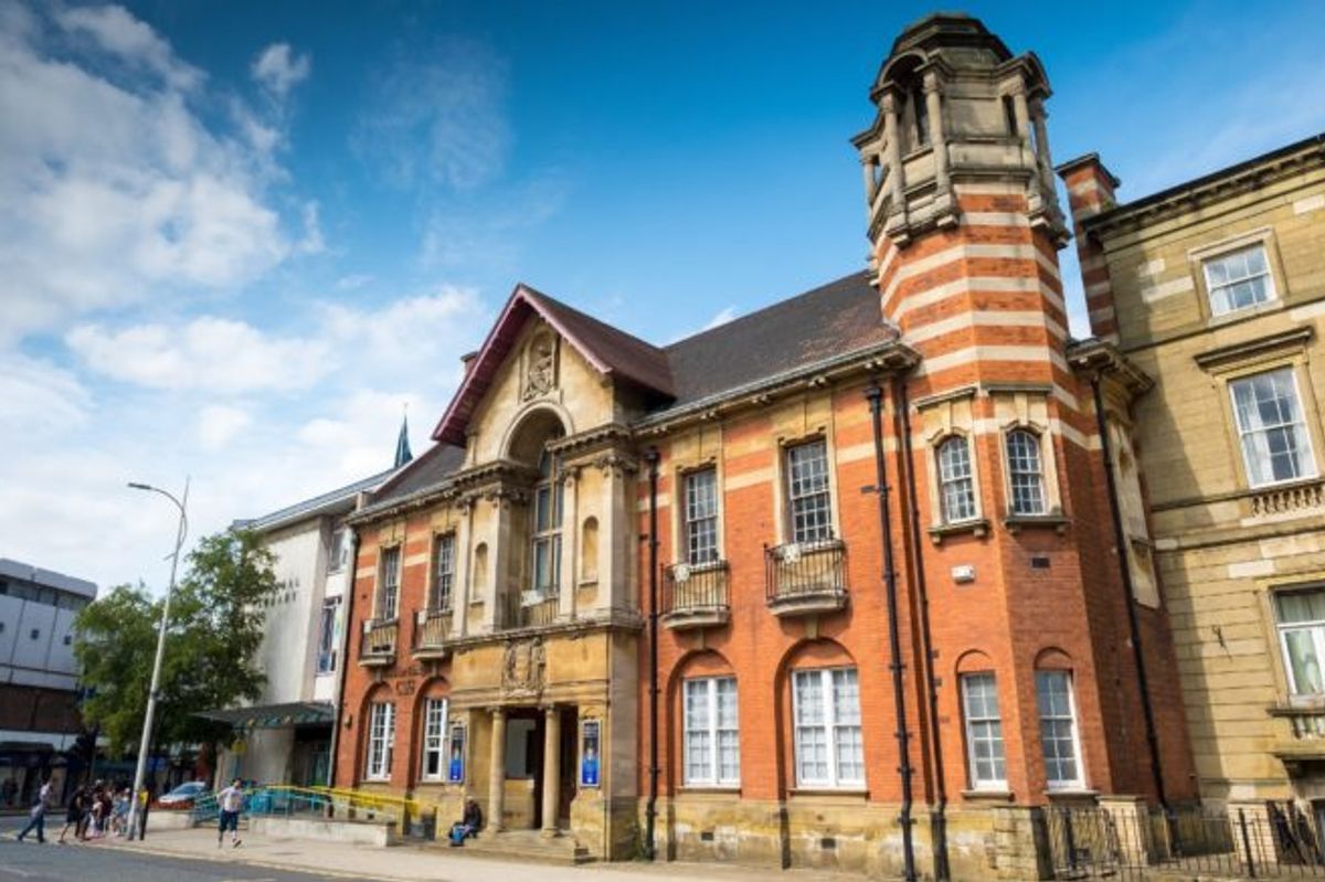 Hull Central Library