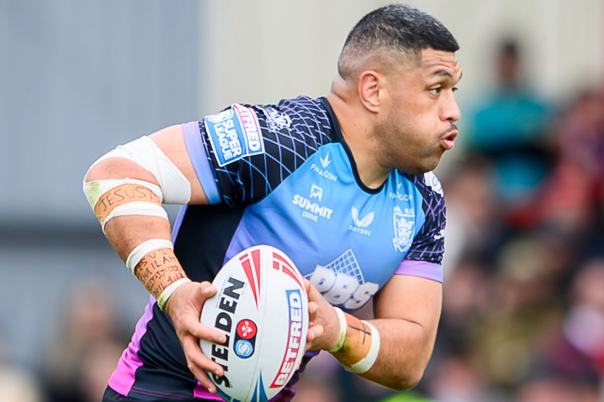 Hull FC loose forward John Asiata.