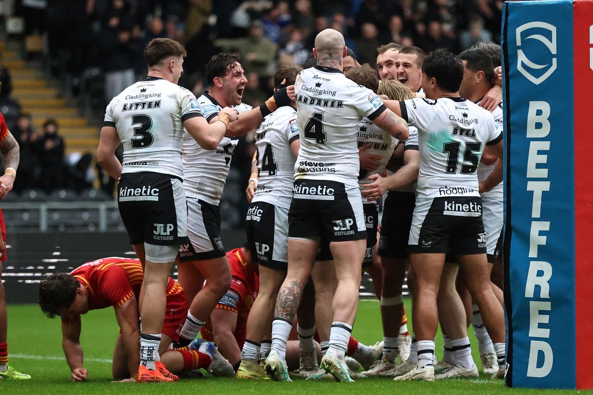 John Cartwright has laid the challenge out to his senior Hull FC players. 