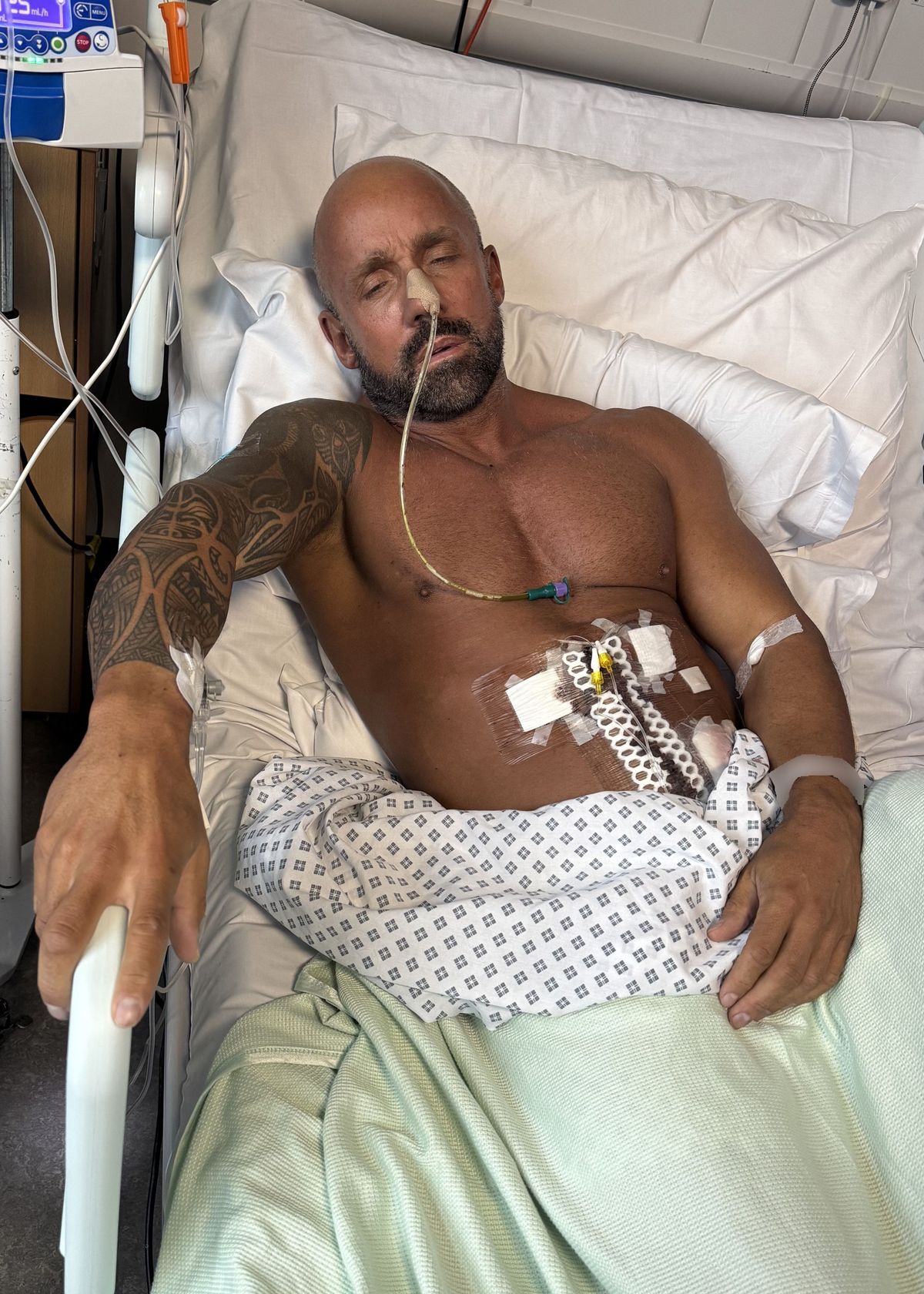 Lee during treatment