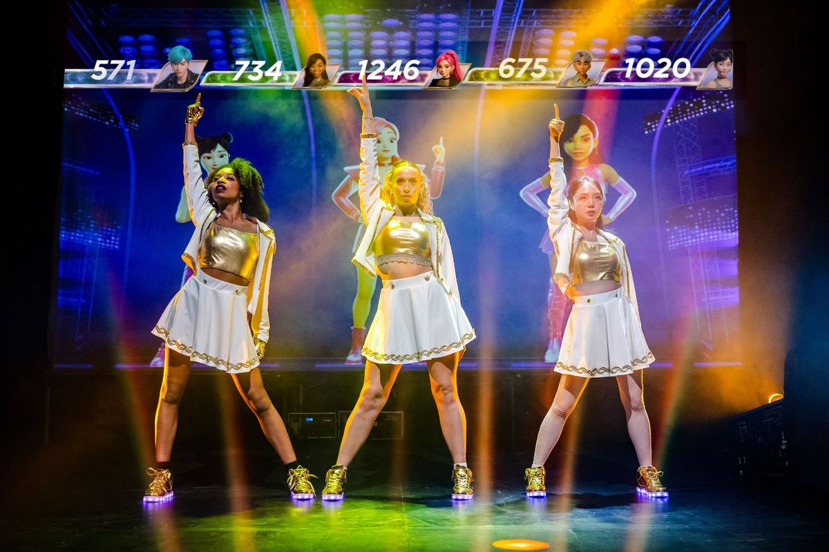 The world’s first touring K-Pop band, K-Pop Icons, will take centre stage at Hull City Hall