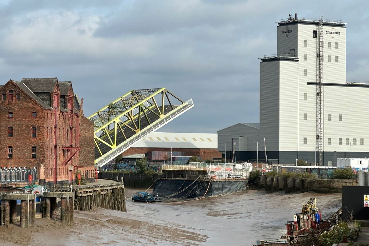Drypool Bridge, up due to the previous closure