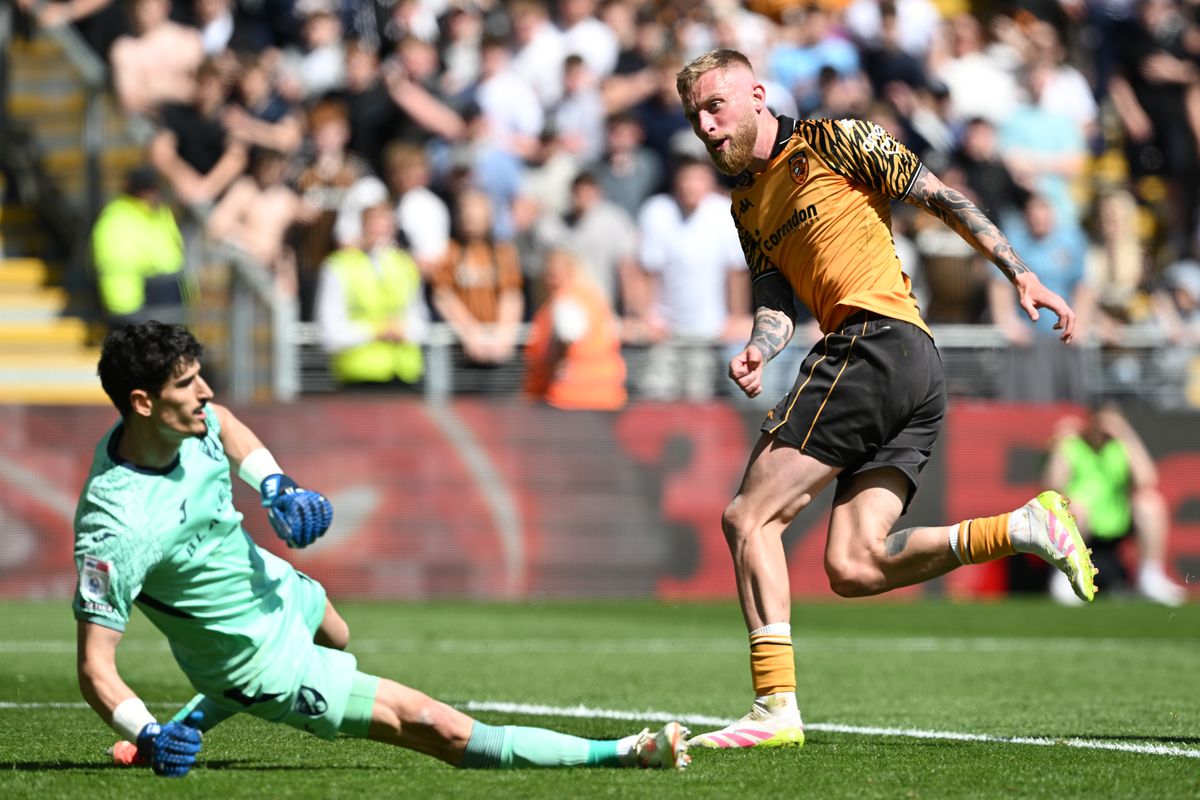 Oli McBurnie slotted in Hull City's winner against Norwich City