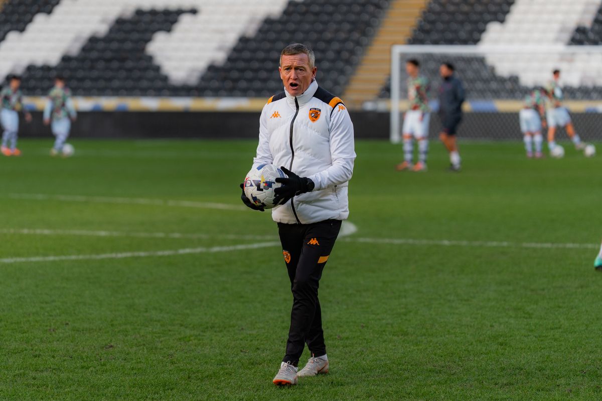 Hull City coach Mark Beard