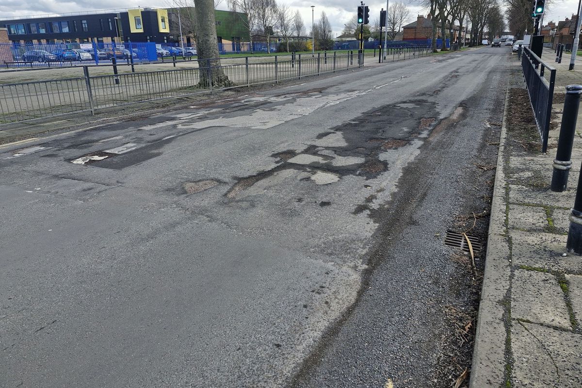 North Road in Hull will close over the weekend of May 9 and 10 for emergency surface works