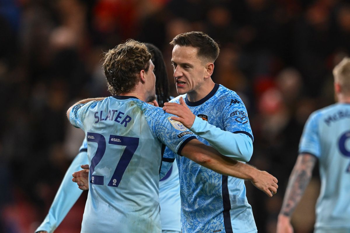 https://www.hulldailymail.co.uk/sport/football/football-news/ex-southampton-ace-offers-hull-10752826