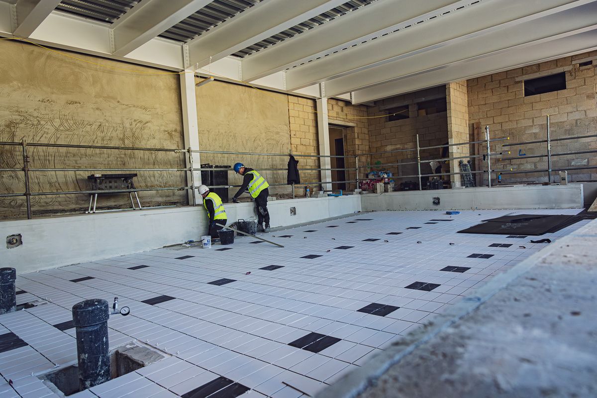 Work is continuing on the redevelopment of the leisure centre in Goole