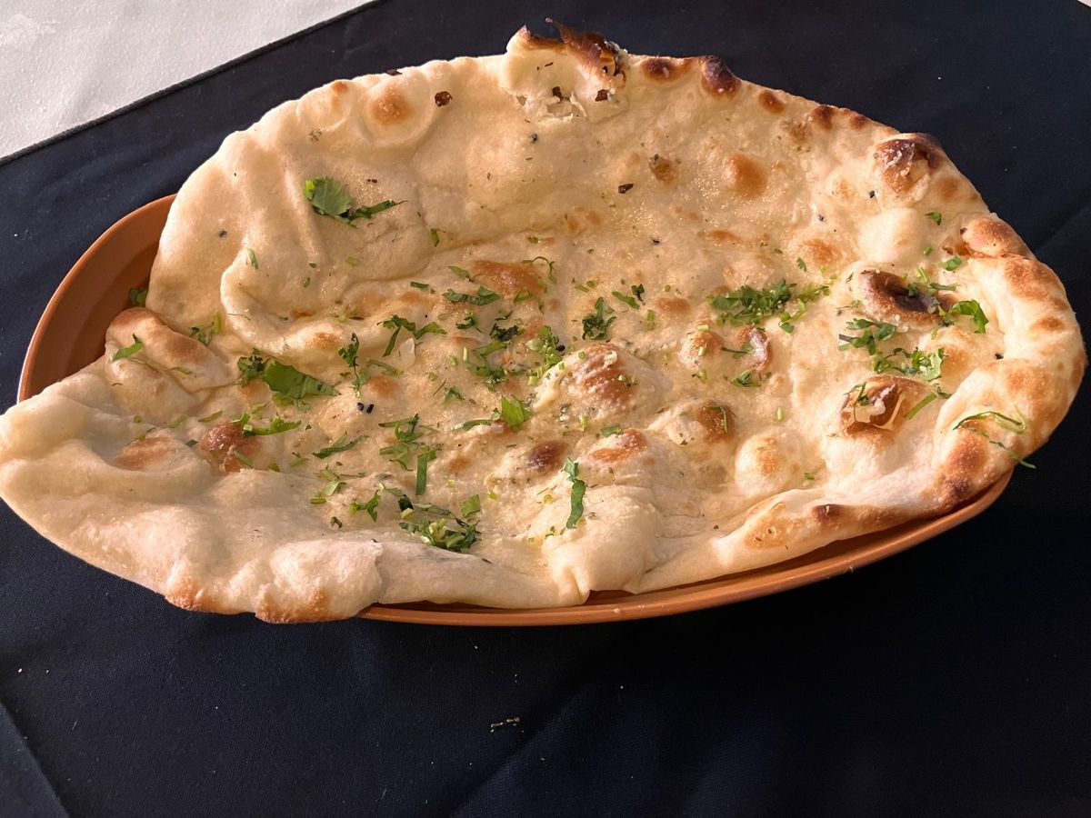 Garlic nan bread
