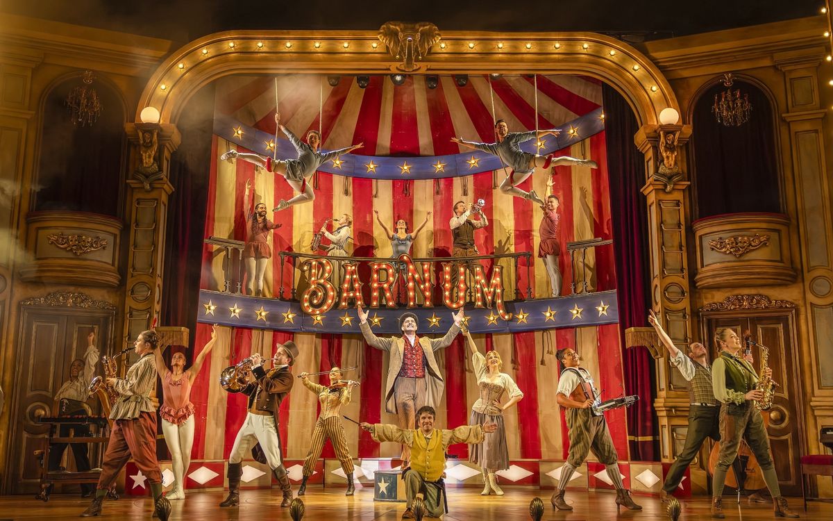 The cast of Barnum