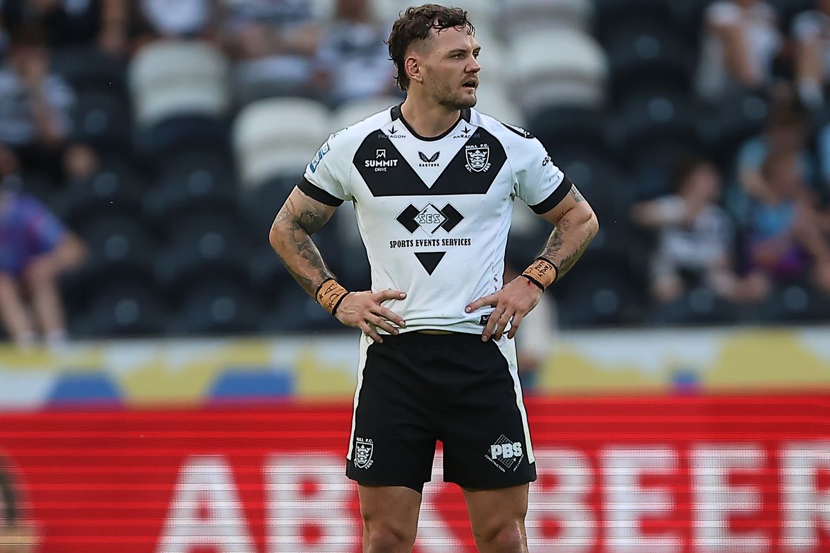 Ethan O'Neill has a hamstring injury.