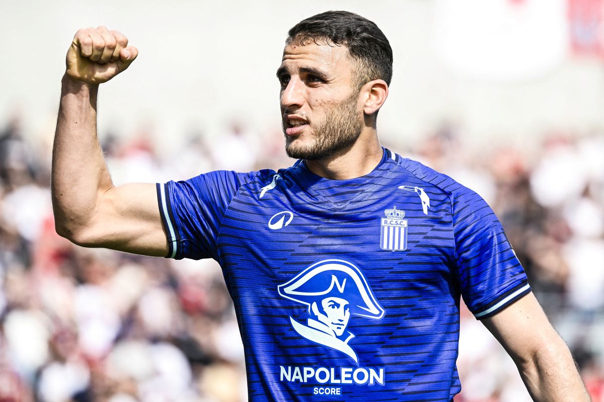 Charleroi SC's Algerian midfielder Yacine Titraoui in action 