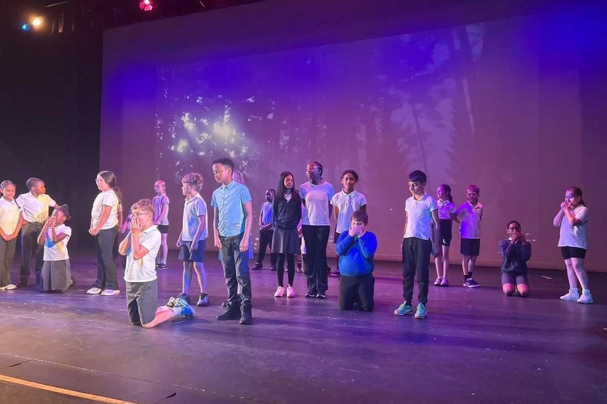 Children taking part in Hull of an Opera