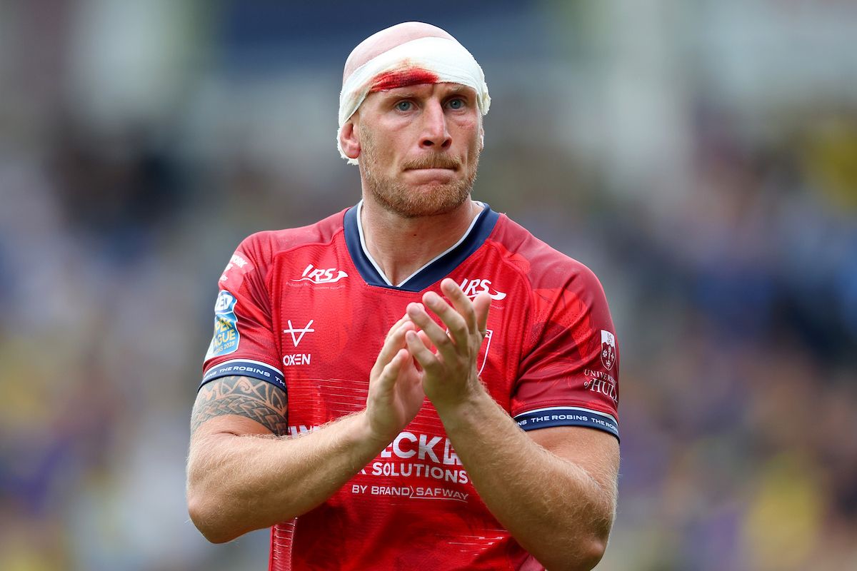 Dean Hadley of Hull Kingston Rovers applauds the fans