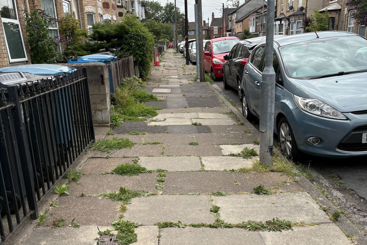 One of the pathways due to be resurfaced by Hull City Council